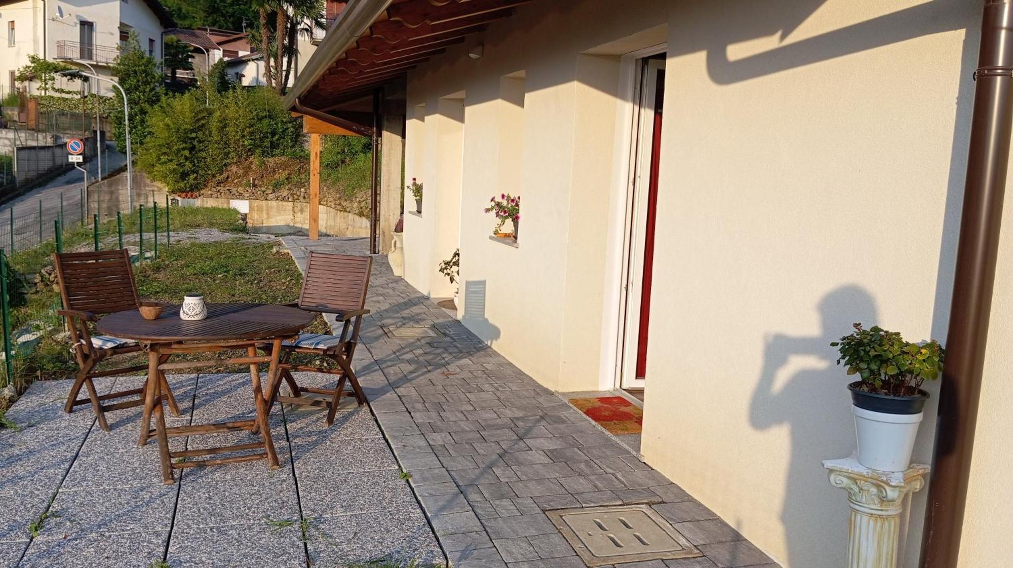 Bed and Breakfast La Dimora Dei Due Laghi Calolziocorte Exterior foto